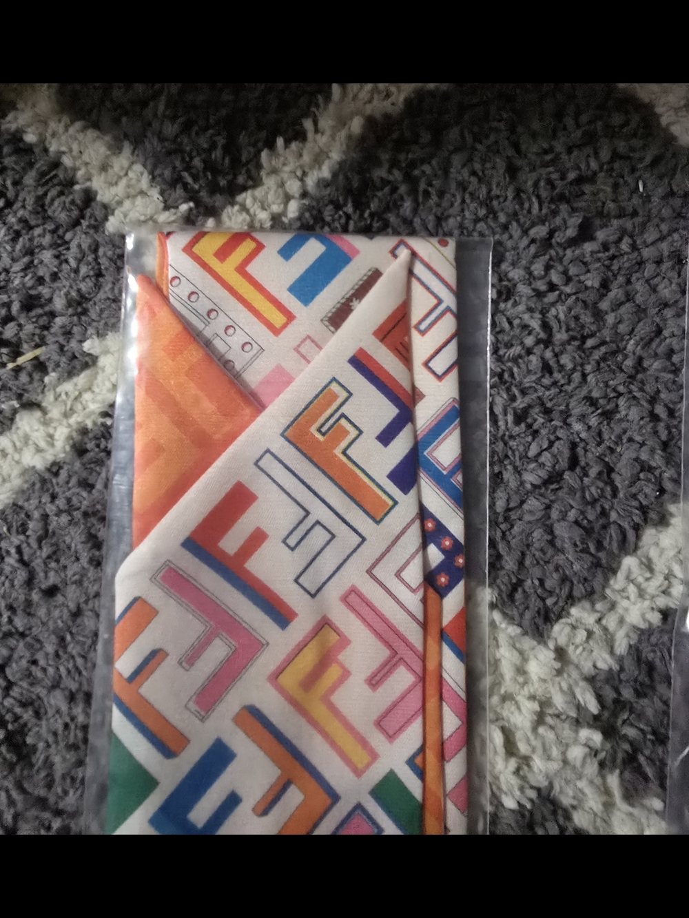 ♡♡♡ Multicolor FF Logo Silk Twilly in Orange, Blue, Pink, Green, Purple - Picture 3 of 6